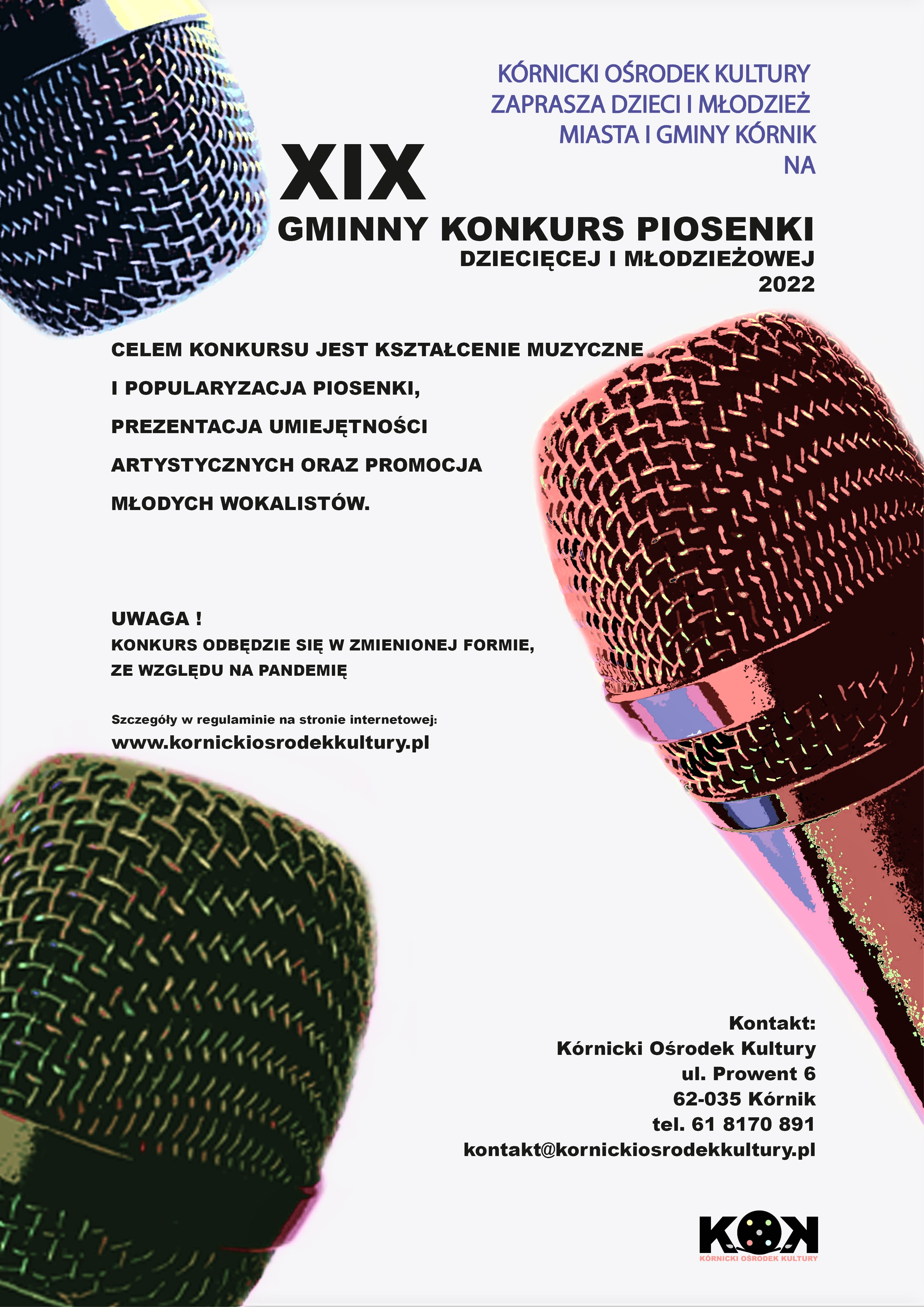Tekst na tle mikrofonów